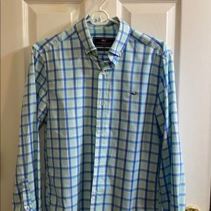 Vineyard Vines S button up performance